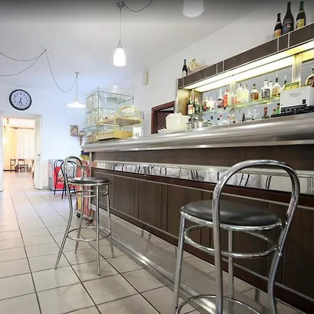 Ristorante Roma מלון *